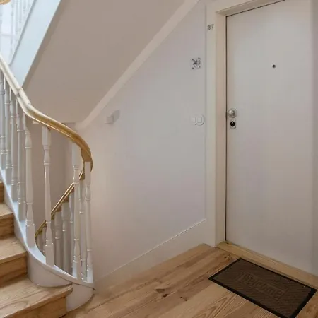 Apartment Stylish W/ Ac & Balcony By Lovelystay Porto