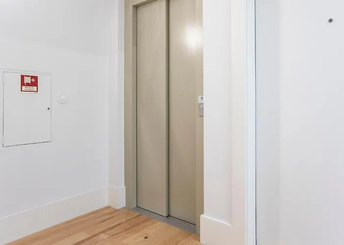 Apartament Stylish W/ Ac & Balcony By Lovelystay *