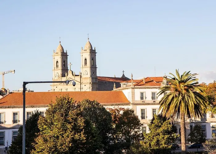 Stylish W/ Ac & Balcony By Lovelystay * Porto