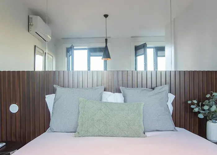 Stylish W/ Ac & Balcony By Lovelystay Apartament Porto
