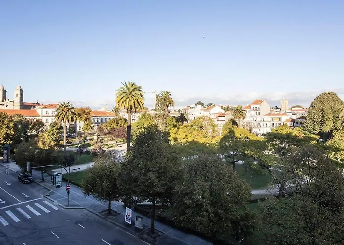 Stylish W/ Ac & Balcony By Lovelystay Lejlighed Porto